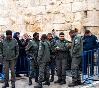 Israel-Jerusalem-IDF-Soldiers-At-Old-City-Wall