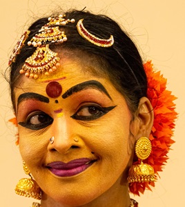 India-Cochin-Dancer-1