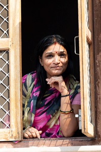 India-Jodhpur-Lady-In-Window