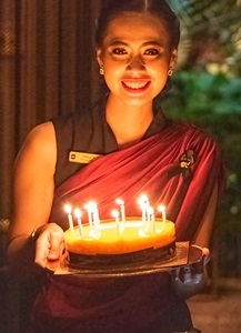 Thailand-Bangkok-Girl-With-Birthday-Cake