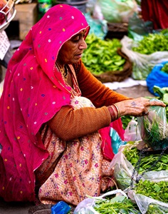 _Jaisalmer-India-woman-in-market