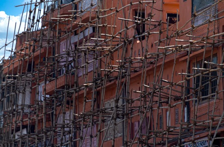 India-Jaipur-Building-Remodel-Bamboo-Scaffolding