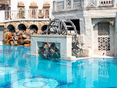 India-Jodhpur-Ajit-Bhawan-hotel-swimming-pool-1